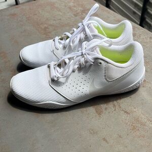 Nike Cheerleading Shoes - Sideline IV. Size 6